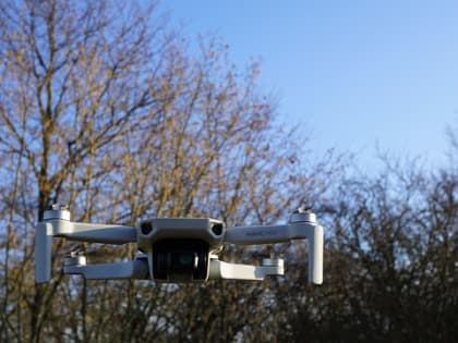 Район исчезновения годовалой холмской девочки проверили беспилотники