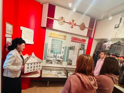 Валентина Богданова из "БОЕВОГО БРАТСТВА" провела экскурсии в музее истории органов внутренних дел