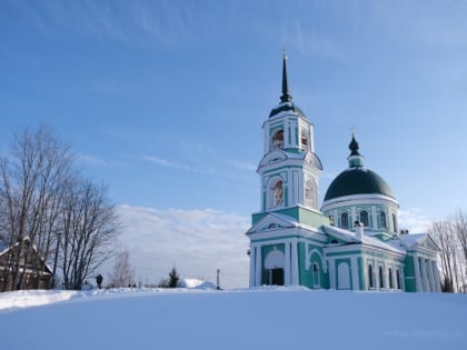 В деревне Сопины Боровичского района открылась отреставрированная церковь
