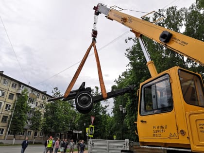 В парке Победы в Старой Руссе установили гаубицы и скоро откроют бюст маршала Яковлева