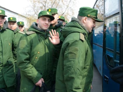 Новгородская область вошла в Ленинградский военный округ