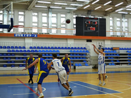 В Новгороде прошел  предсезонный турнир по баскетболу «Кубок вызова»