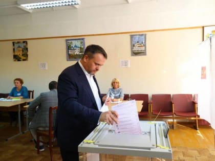Андрей Никитин проголосовал на выборах в Думу Великого Новгорода