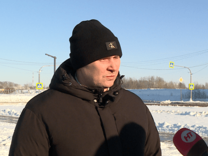 В Великом Новгороде приступили к тестам новых противогололёдных реагентов