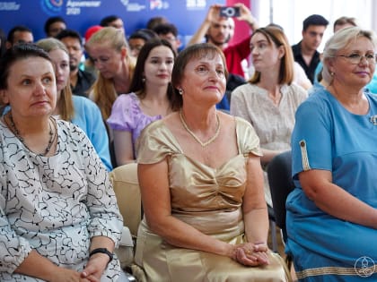 В НовГУ состоялся выпускной на подготовительном отделении иностранных студентов