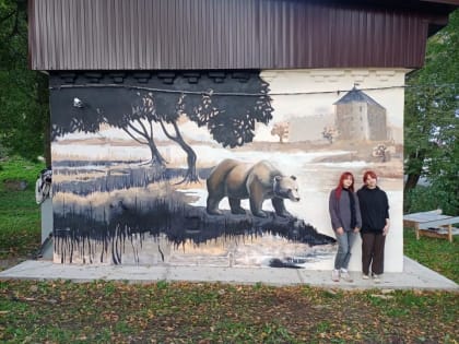 На стене трансформаторной подстанции студенты нарисовали современное граффити