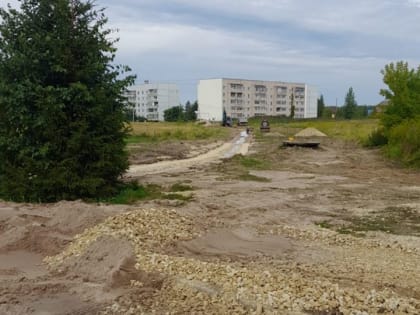 Чудовский сквер «Центр притяжения» начали благоустраивать