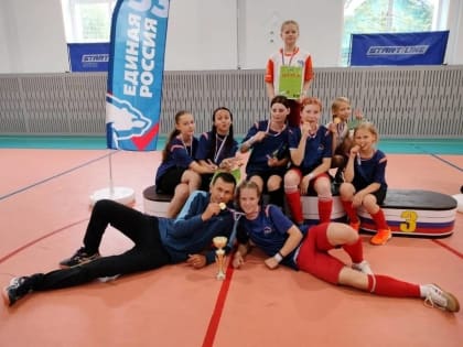 «Единая Россия» поддерживает дворовой футбол