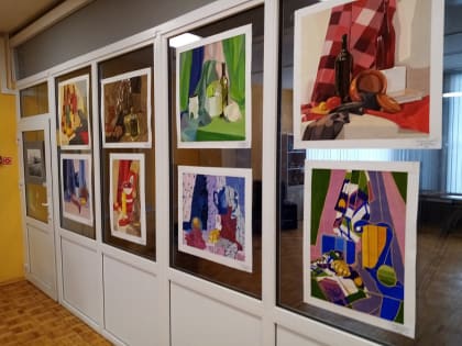 В НовГУ открылась выставка творческих работ