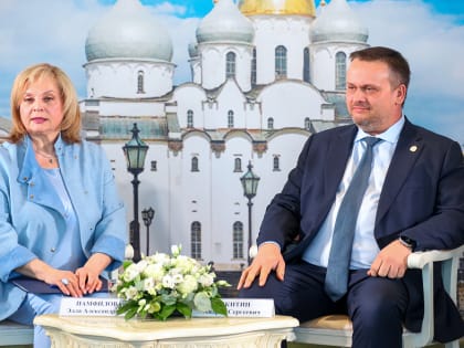 Председатель ЦИК Элла Памфилова посетила всероссийский конкурс «Учимся выбирать» в НТШ