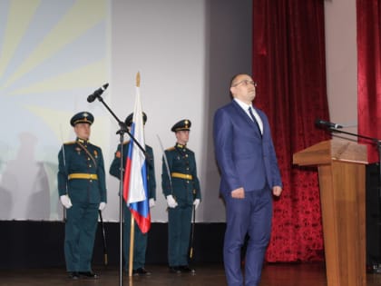 Максим Смирнов вступил в должность главы Окуловского района