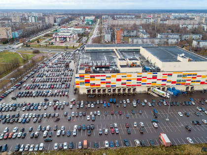 На участке в парке Юности в Великом Новгороде хотят построить аквапарк