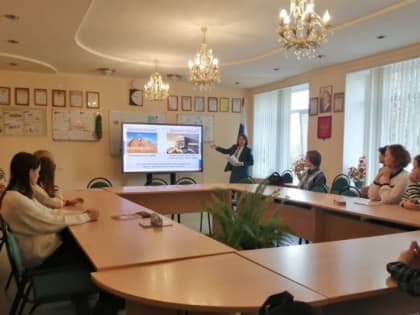 Для учащихся образовательных учреждений проходят уроки финансовой и налоговой грамотности