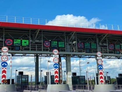 Владельцы электромобилей могут бесплатно проезжать по платным участкам федеральных трасс