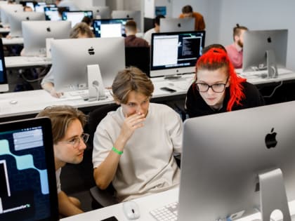 Более 1000 человек уже зарегистрировались на обучение в «Школу 21» в Великом Новгороде