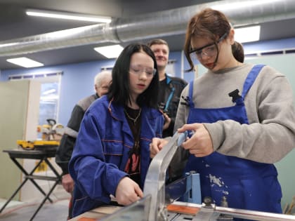 Юрий Бобрышев высоко оценил работу Новгородского строительного колледжа