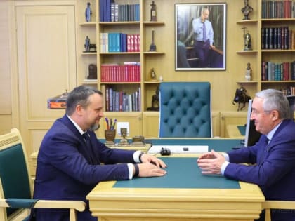 Андрей Никитин поблагодарил Юрия Бобрышева и депутатов облдумы за поездки к новгородским бойцам в зону СВО