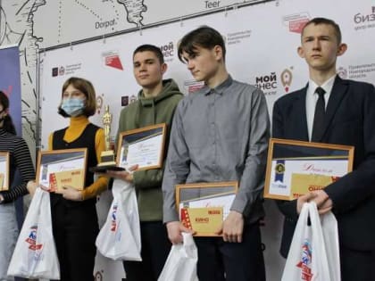 Команды из Старой Руссы, Боровичей и Малой Вишеры стали победителями на вторых «Играх разума»