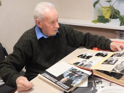 Сенчина, Малежик, Буйнов: новгородский фотограф Анатолий Киселев рассказал о памятных встречах и творческом пути