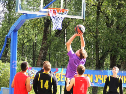 В Окуловке создаётся Центр уличного баскетбола