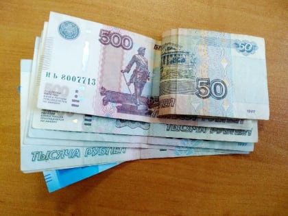 Жительницу Великого Новгорода будут судить за хищение у пенсионеров 1,4 миллиона рублей
