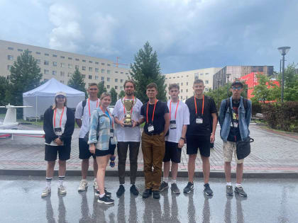 Команда Института биотехнологий НовГУ заняла втрое место в соревнованиях на «Архипелаге»