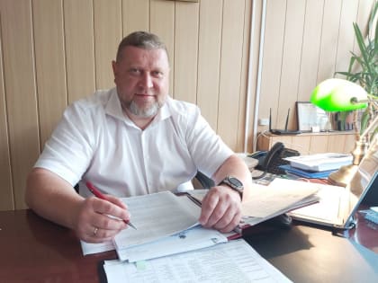Андрея Устинова переизбрали на должность главы Любытинского района