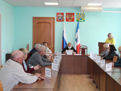 Состоялось очередное заседание Совета депутатов Окуловского городского поселения