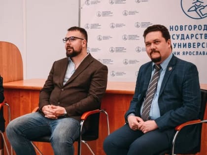 Политический обозреватель Тим Керби встретился с новгородскими студентами