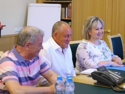 Андрей Никитин обсудил с новгородскими сенаторами продвижение инициатив региона на федеральном уровне