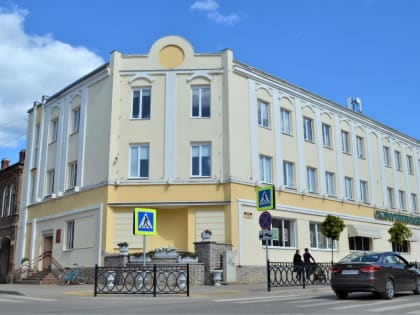 В Боровичах после капремонта открылась детская школа искусств