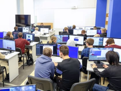 Виктор Золотухин: «ChatGPT — вызов мировому образовательному сообществу»