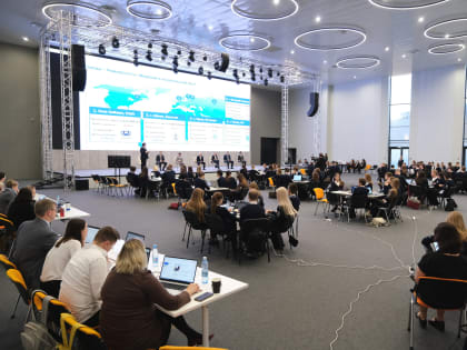 Великий Новгород: Студенты обсуждают будущее региона с властями