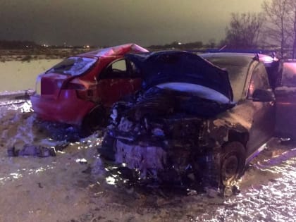 В аварии под Великим Новгородом пострадали три человека