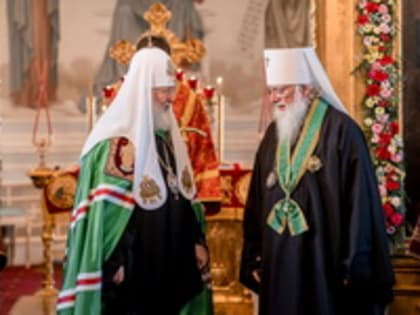 Духовенство Новгородского благочиния поздравляет митрополита Льва с получением ордена преподобного Сергия Радонежского I степени