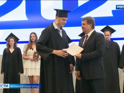 В Великом Новгороде прошли торжества по случаю 30-летия Новгородского университета