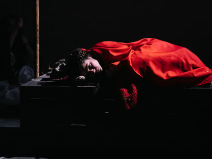 Новгородцев приглашают на этно-мистический спектакль «Русалки»