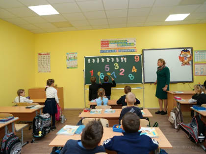 Школа в Хвойной открылась после капитального ремонта