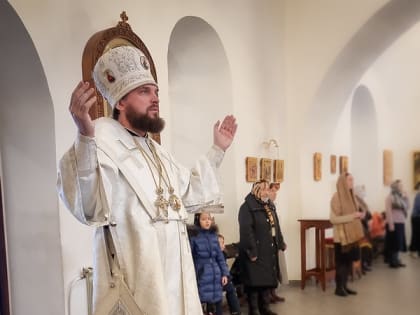 Епископ Арсений совершил Божественную литургию в Свято-Юрьевом монастыре