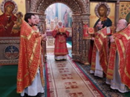 Митрополит Лев совершил Литургию в Иверском монастыре
