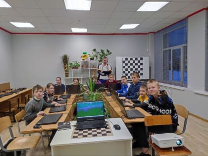 Мобильный «Кванториум» приехал к 600 школьникам