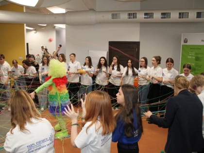 Окуловские школьницы в «Кадрах будущего для регионов»