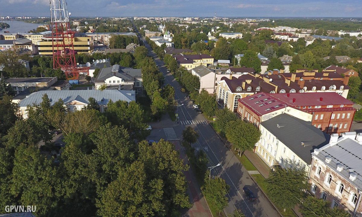 Большая московская великий новгород. Торговая сторона Великого Новгорода. Улица Иваньская Великий Новгород. Московская улица Великий Новгород. Великий Новгород торговый район.