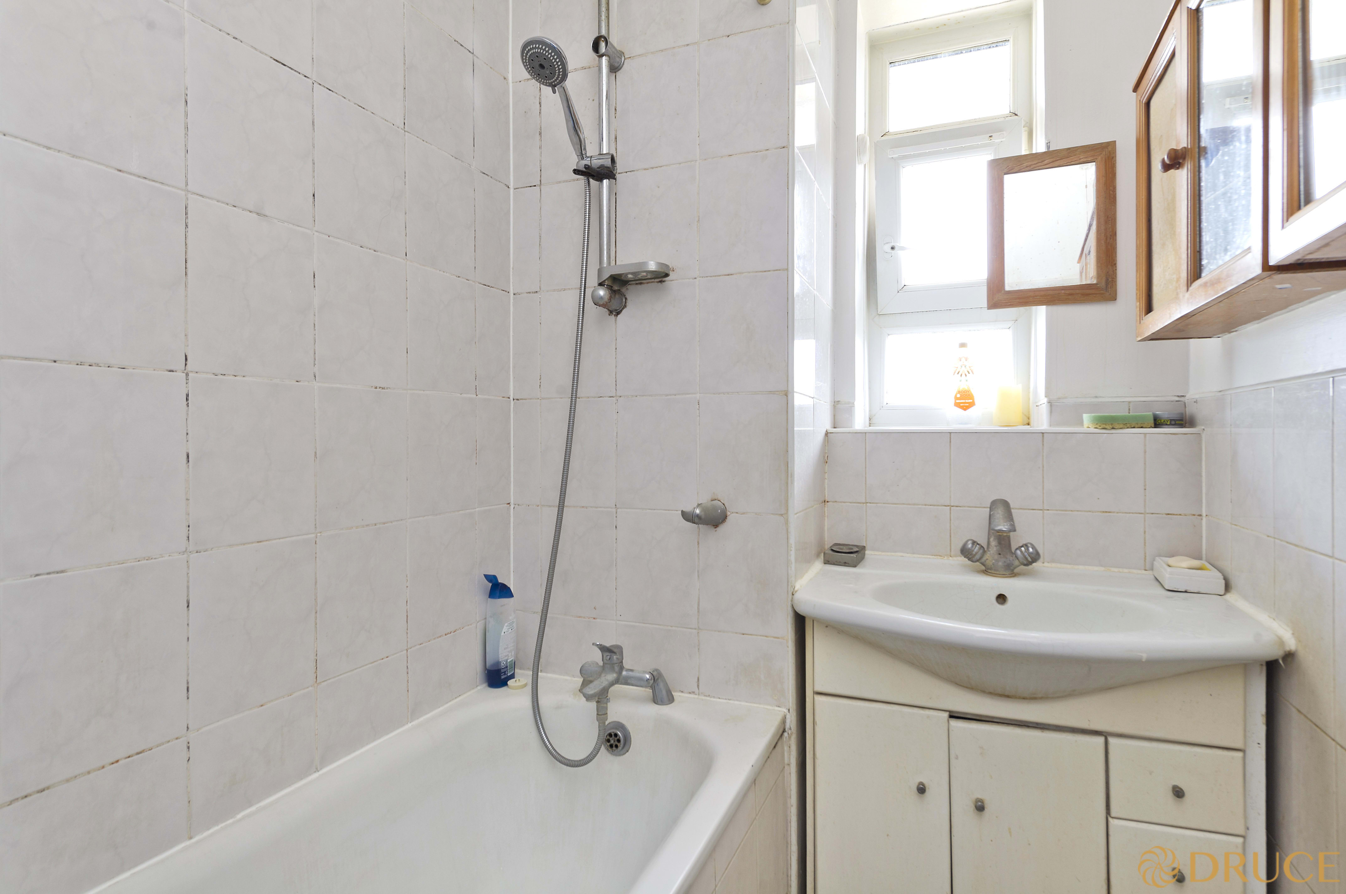 40 thackeray ct-7249.jpg