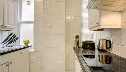 Flat 2, mayfair 1.jpg