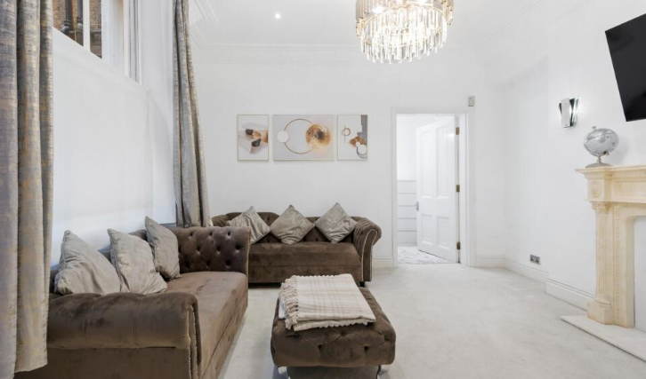 de vere living p2.png