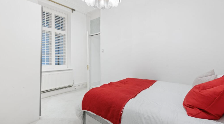 de vere bedroom2.png