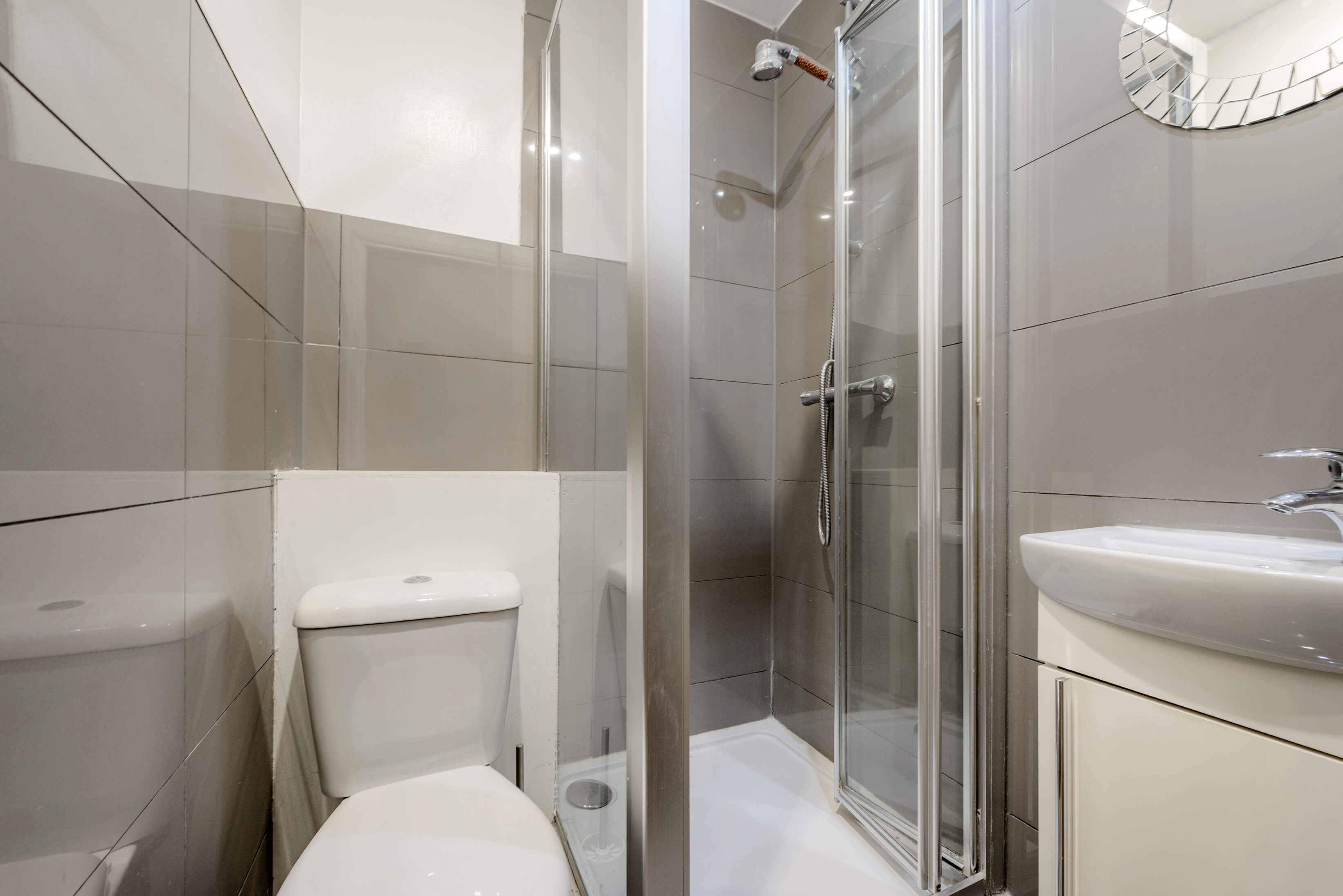 4@125 aldergate st-7208.jpg