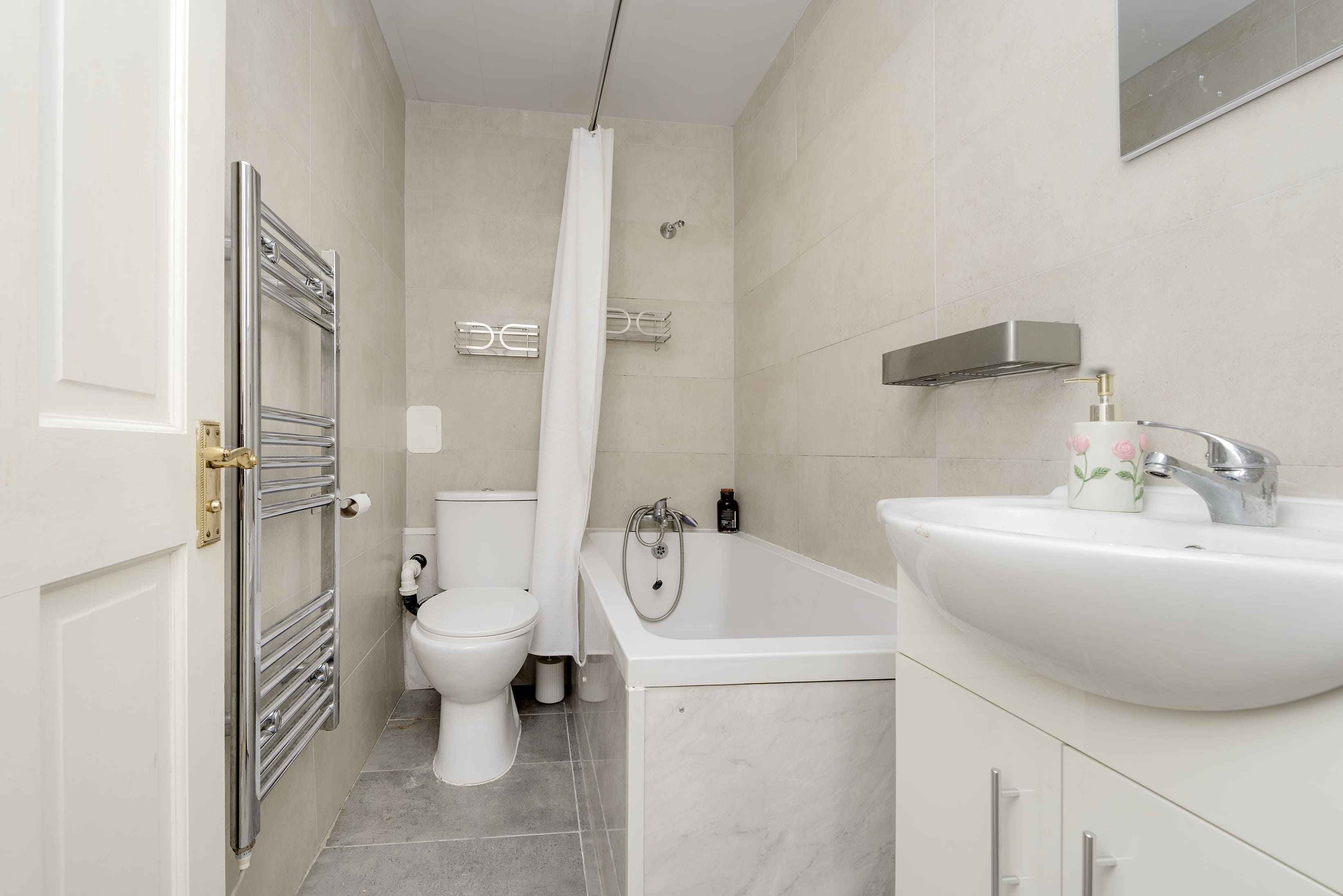 81 gatliff close-7324.jpg