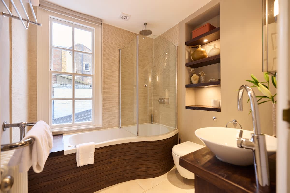 3 Uxbridge St 13.jpeg